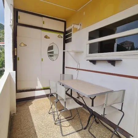 Spacious With Sea View Apartment