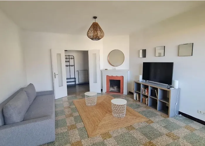 Spacious With Sea View Appartement *